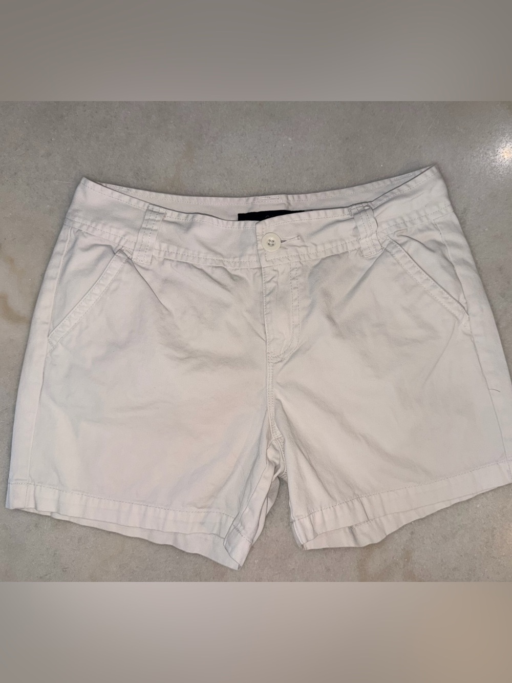 Calvin Klein Women's Shorts Size 8